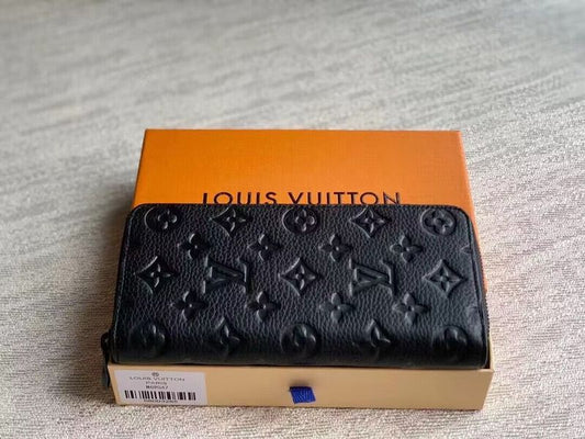 Franco Shops - Louis Vuittons  - 15758