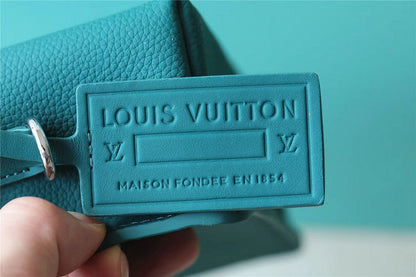 Franco Shops - Louis Vuittons  - 9915