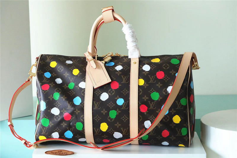 Franco Shops - Louis Vuittons  - 9429