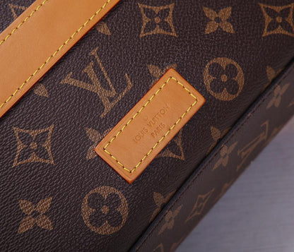 Franco Shops - Louis Vuittons  - 15576