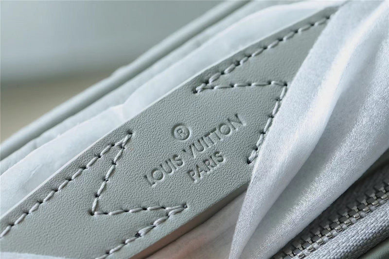 Franco Shops - Louis Vuittons  - 9909