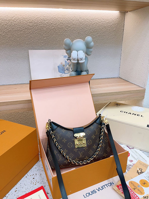 Franco Shops - Louis Vuittons  - 14878