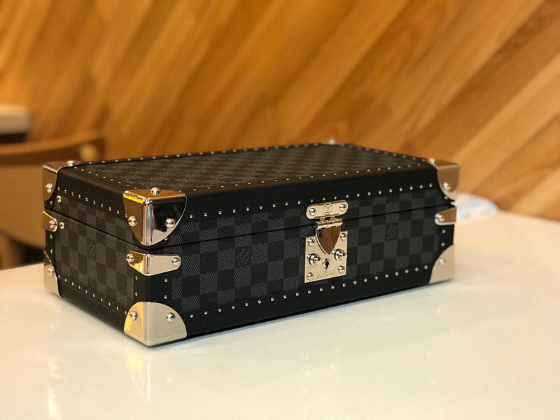 Franco Shops - Louis Vuittons  - 9498