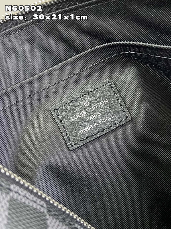 Franco Shops - Louis Vuittons  - 15375