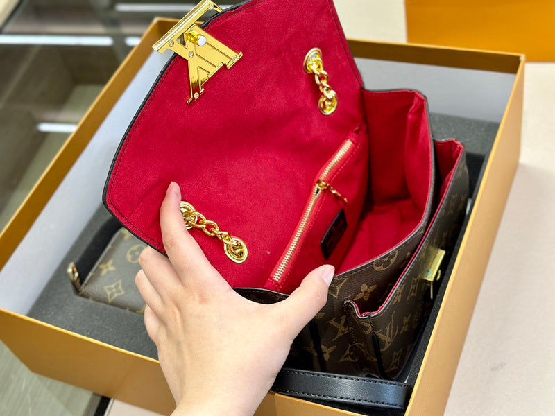 Franco Shops - Louis Vuittons  - 14900