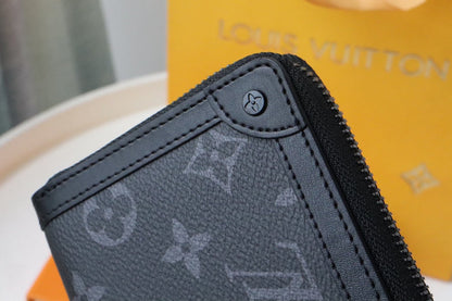 Franco Shops - Louis Vuittons  - 15778