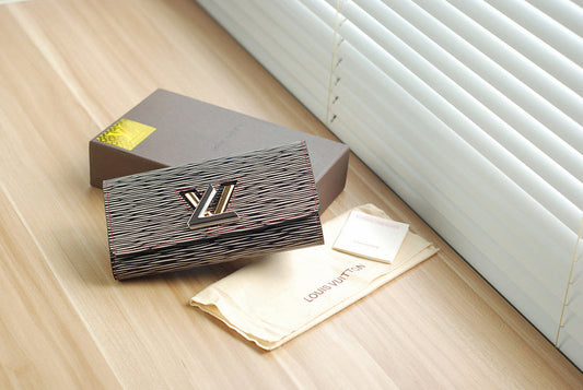 Franco Shops - Louis Vuittons  - 9374