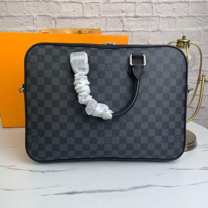 Franco Shops - Louis Vuittons  - 15571