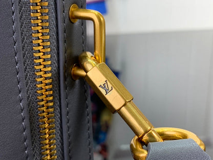 Franco Shops - Louis Vuittons  - 15247