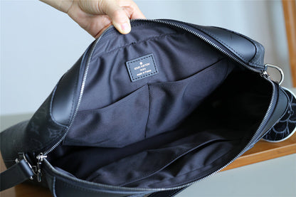 Franco Shops - Louis Vuittons  - 9883