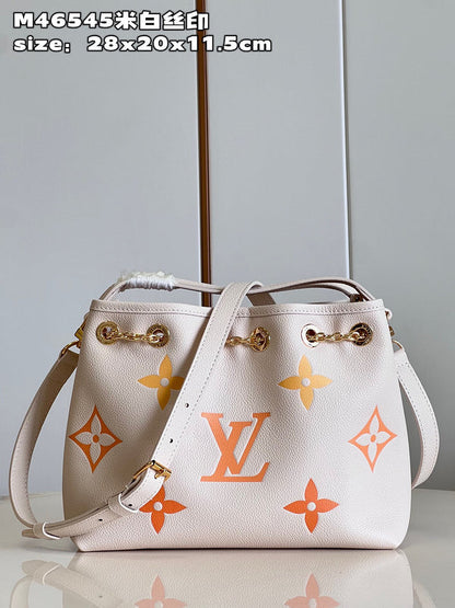 Franco Shops - Louis Vuittons  - 15341
