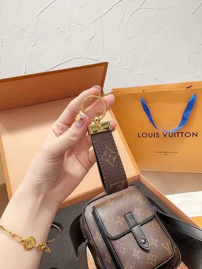 Franco Shops - Louis Vuittons  - 14883