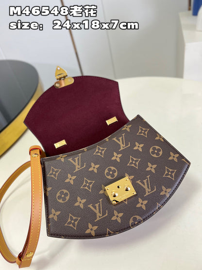 Franco Shops - Louis Vuittons  - 15773