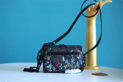 Franco Shops - Louis Vuittons  - 10149