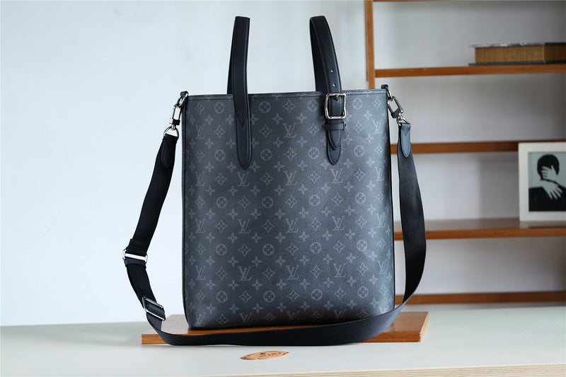 Franco Shops - Louis Vuittons  - 9845