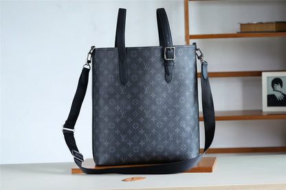 Franco Shops - Louis Vuittons  - 9845