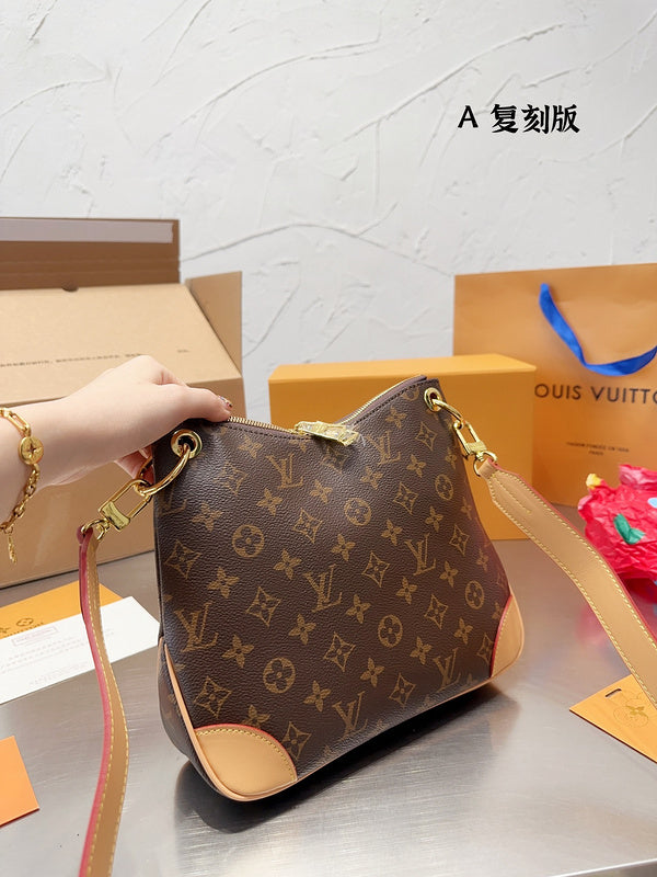Franco Shops - Louis Vuittons  - 14959