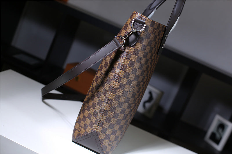 Franco Shops - Louis Vuittons  - 9840