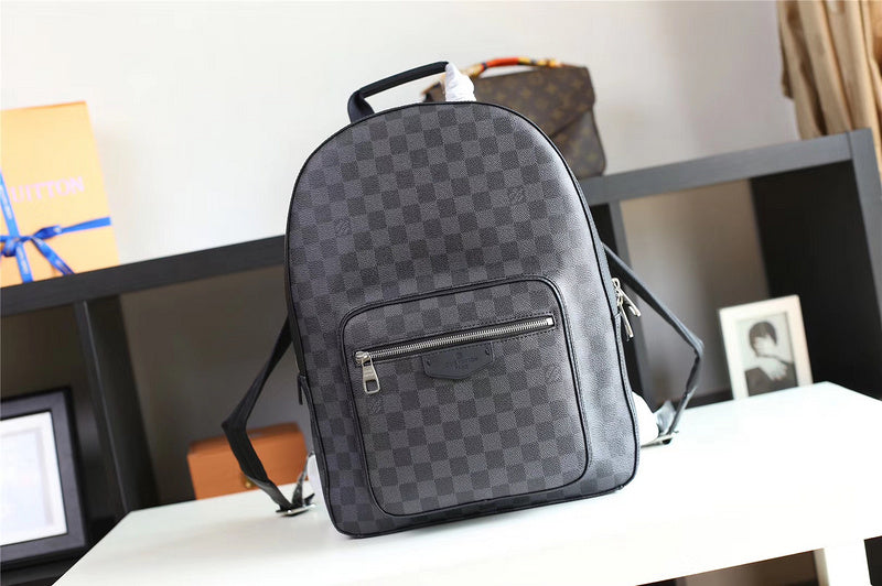 Franco Shops - Louis Vuittons  - 9712