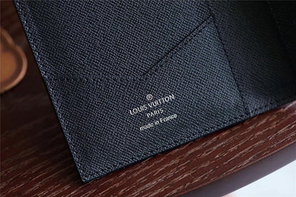 Franco Shops - Louis Vuittons  - 9254