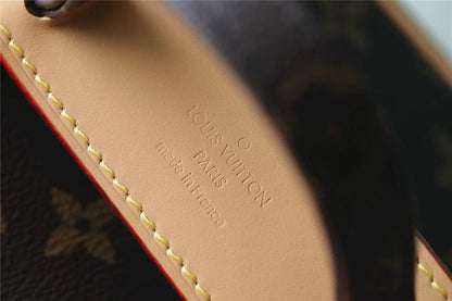 Franco Shops - Louis Vuittons  - 9902