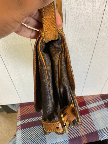 Crossbody Luxury Designer By Louis Vuitton  Size: Medium