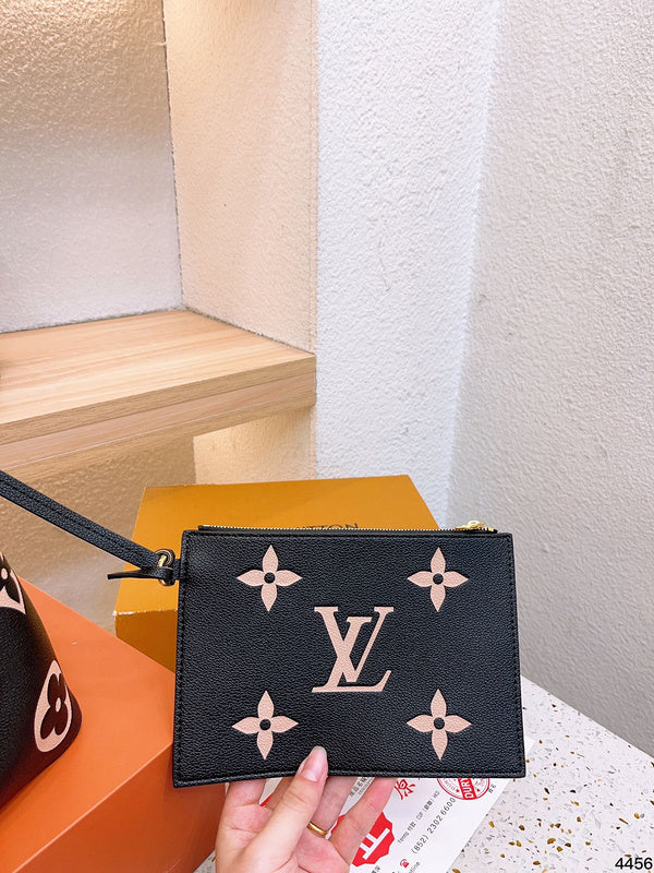 Franco Shops - Louis Vuittons  - 14871