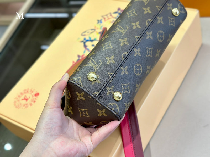 Franco Shops - Louis Vuittons  - 15016