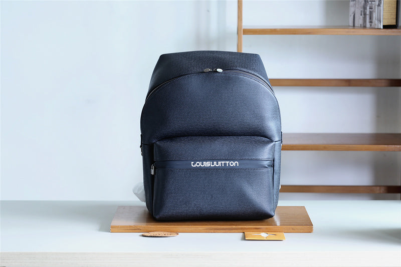 Franco Shops - Louis Vuittons  - 9779
