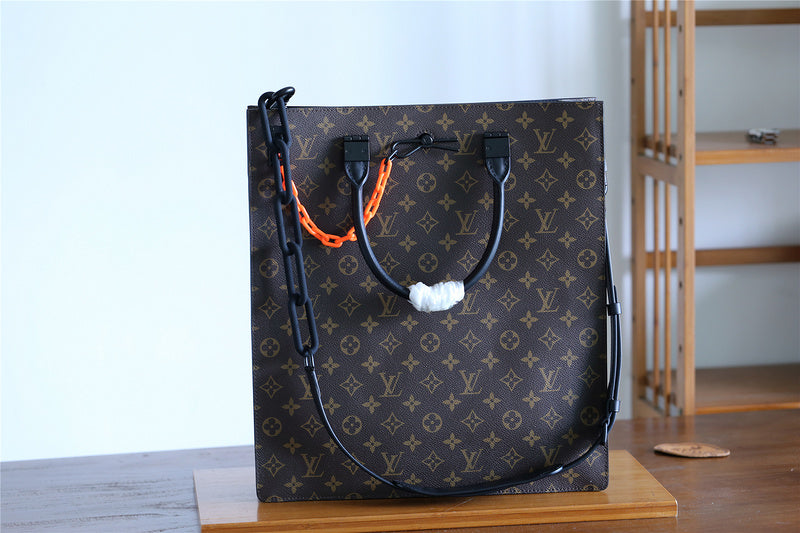 Franco Shops - Louis Vuittons  - 9846