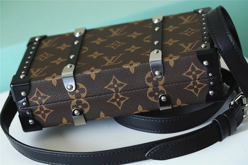 Franco Shops - Louis Vuittons  - 9936