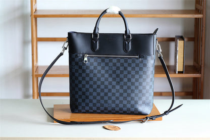 Franco Shops - Louis Vuittons  - 9884