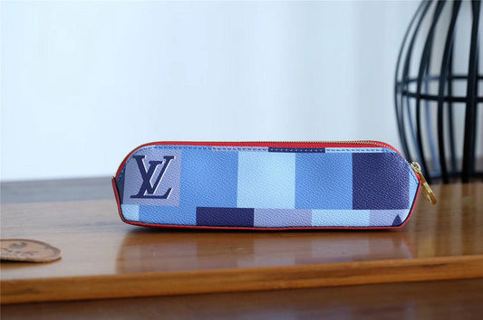 Franco Shops - Louis Vuittons  - 9318