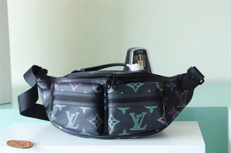 Franco Shops - Louis Vuittons  - 9923