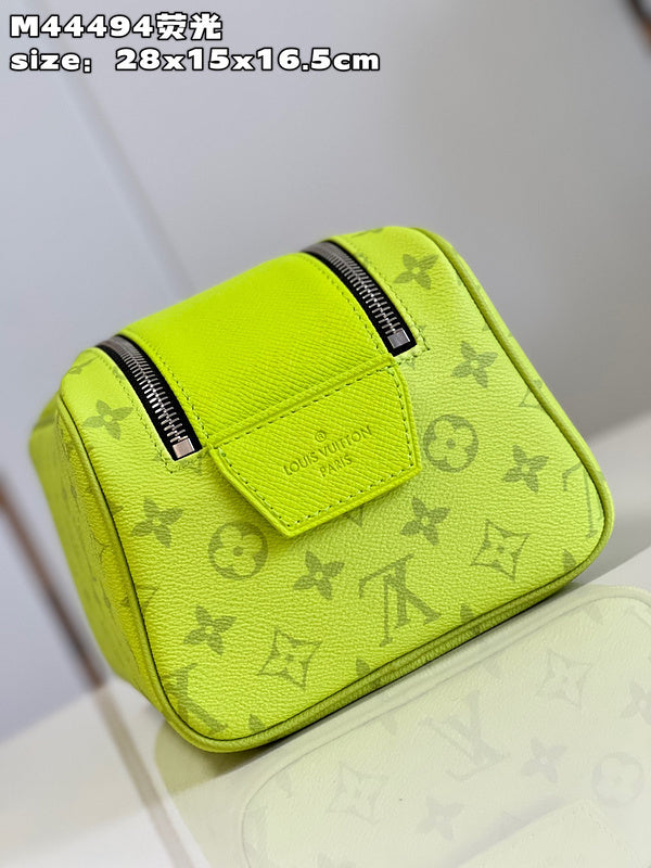 Franco Shops - Louis Vuittons  - 15484