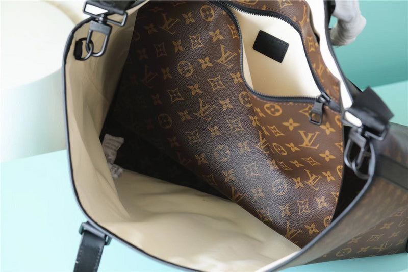 Franco Shops - Louis Vuittons  - 9803