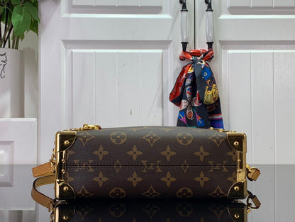 Franco Shops - Louis Vuittons  - 15222