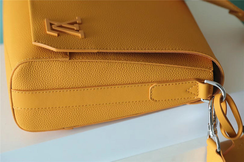 Franco Shops - Louis Vuittons  - 9988
