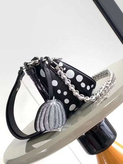 Franco Shops - Louis Vuittons  - 15265