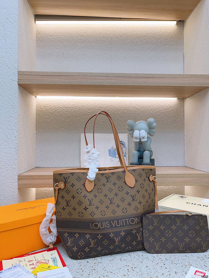 Franco Shops - Louis Vuittons  - 14867