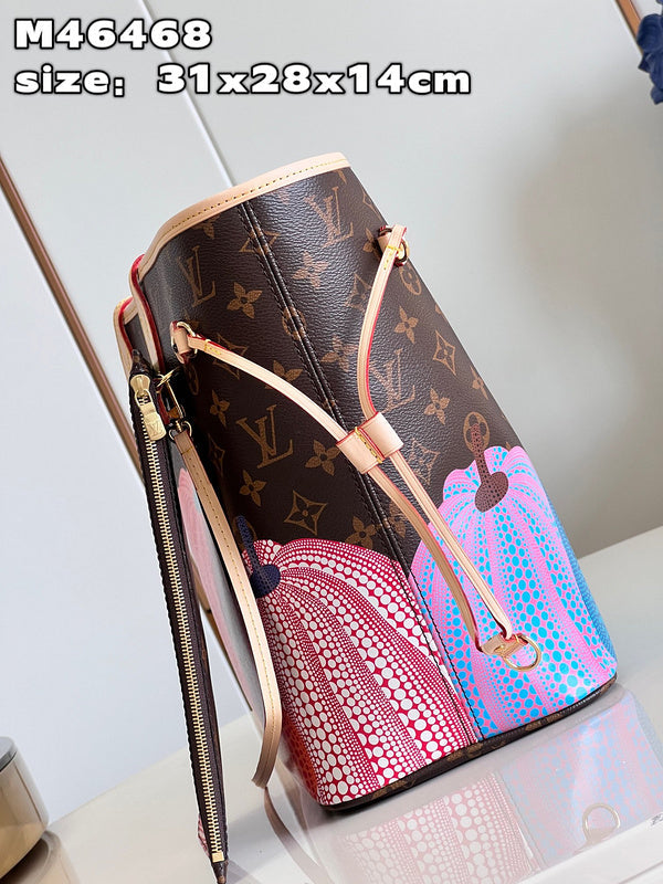 Franco Shops - Louis Vuittons  - 15370
