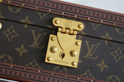 Franco Shops - Louis Vuittons  - 9537