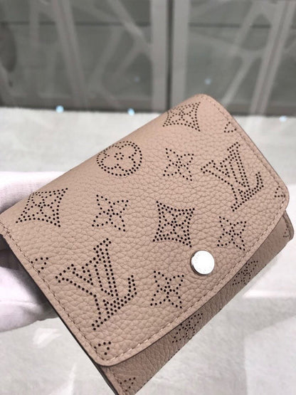 Franco Shops - Louis Vuittons  - 9145