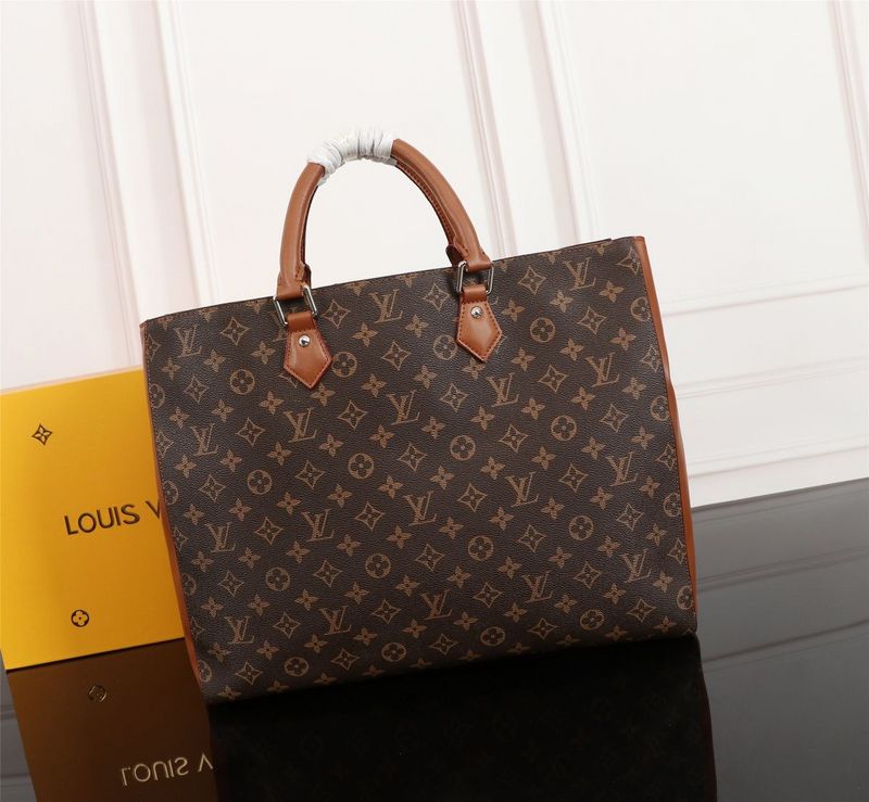 Franco Shops - Louis Vuittons  - 15518