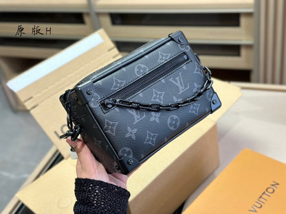 Franco Shops - Louis Vuittons  - 14988