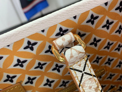 Franco Shops - Louis Vuittons  - 15233