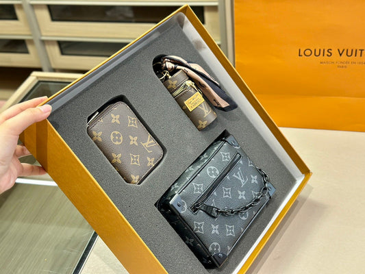 Franco Shops - Louis Vuittons  - 14898