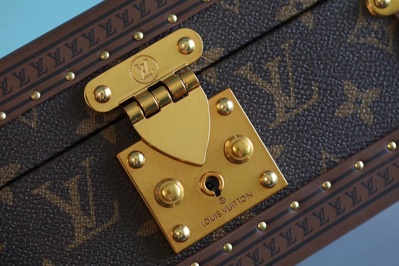 Franco Shops - Louis Vuittons  - 9527