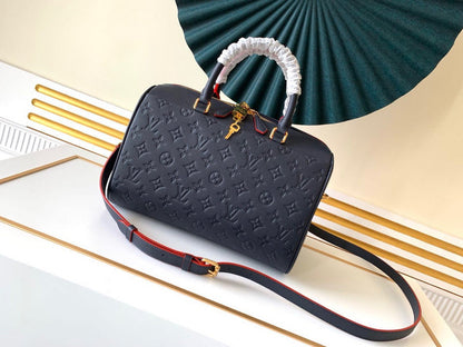 Franco Shops - Louis Vuittons  - 15217