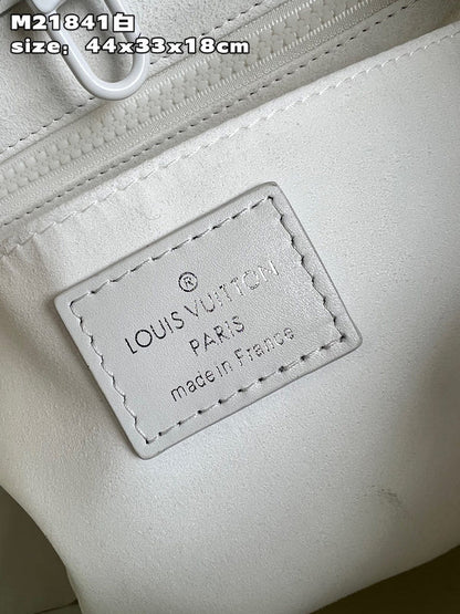 Franco Shops - Louis Vuittons  - 15478